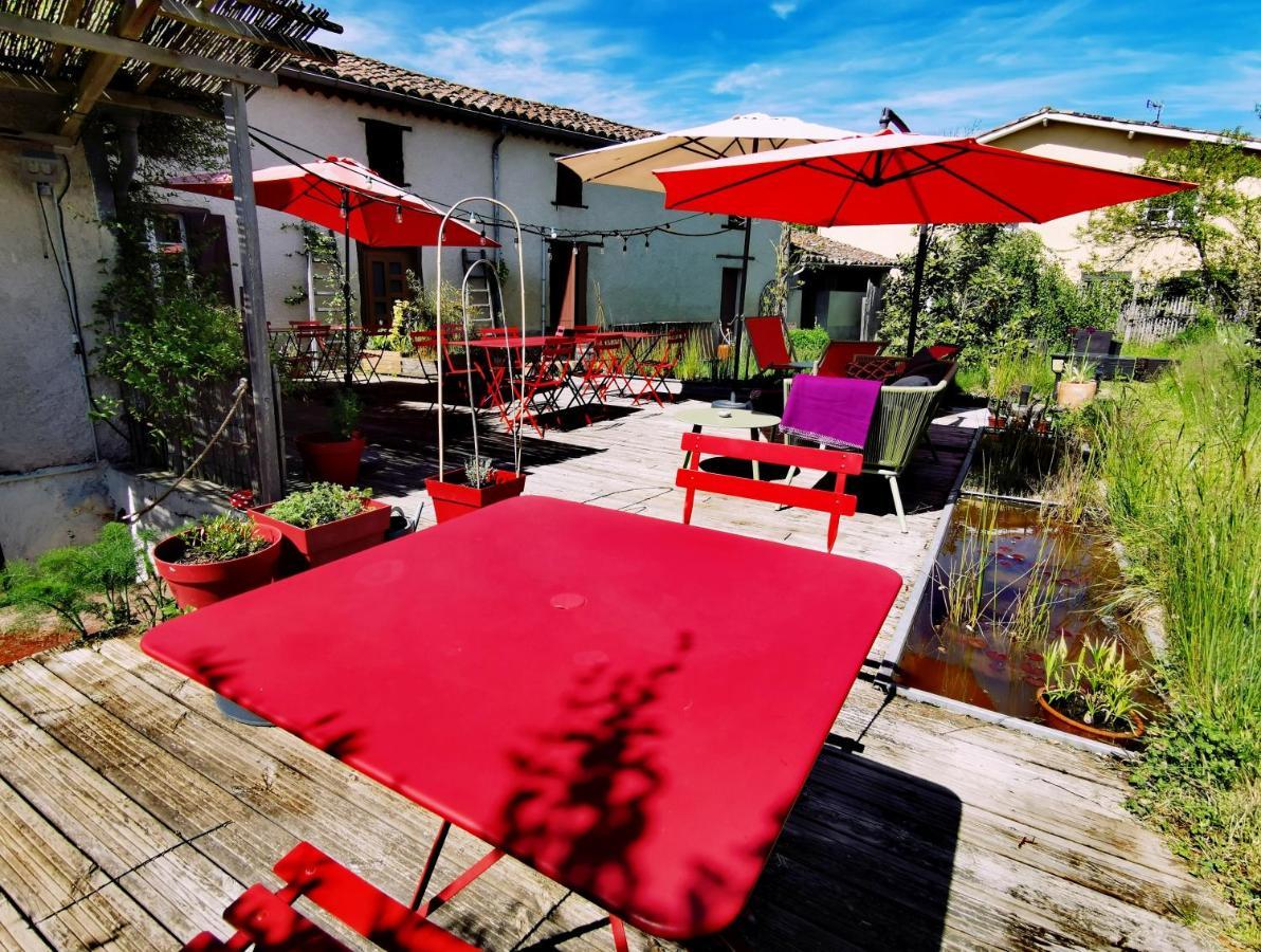 Logis Hotel Restaurant La Barguillere Saint-Pierre-de-Rivière Екстериор снимка
