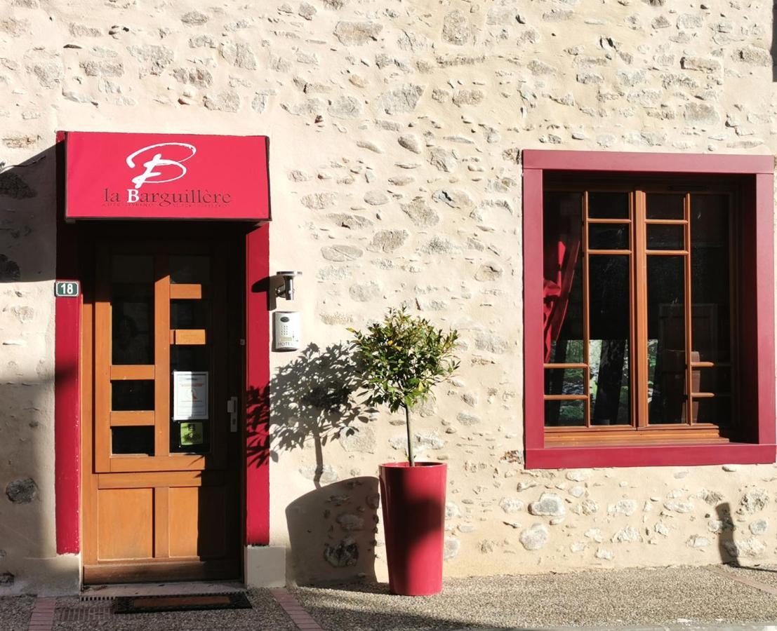 Logis Hotel Restaurant La Barguillere Saint-Pierre-de-Rivière Екстериор снимка