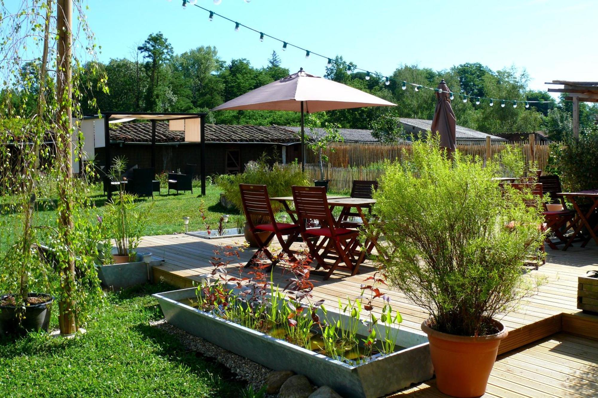 Logis Hotel Restaurant La Barguillere Saint-Pierre-de-Rivière Екстериор снимка