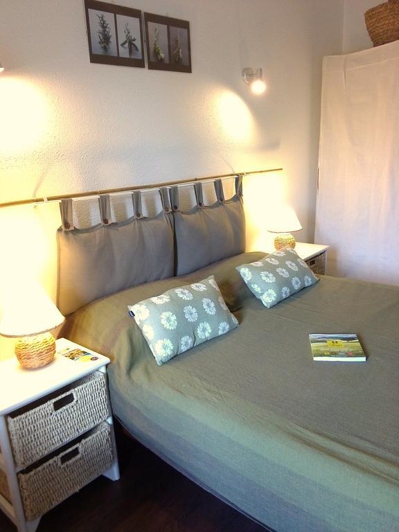 Logis Hotel Restaurant La Barguillere Saint-Pierre-de-Rivière Екстериор снимка