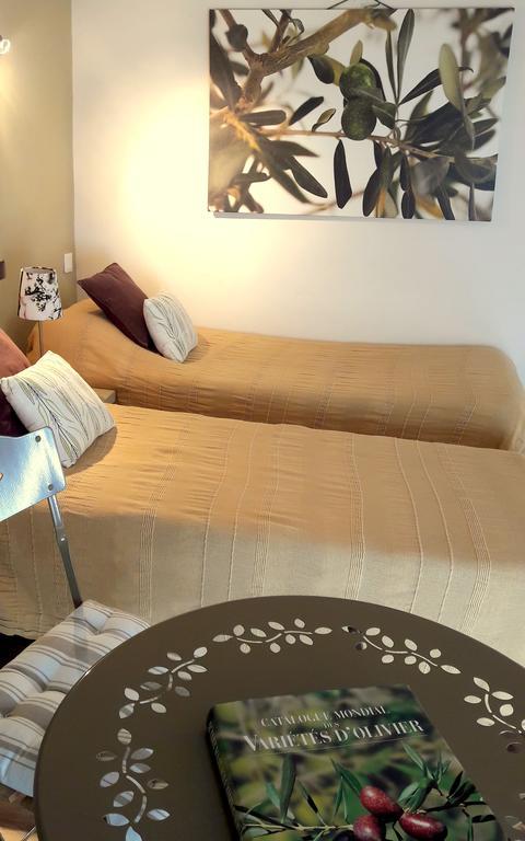 Logis Hotel Restaurant La Barguillere Saint-Pierre-de-Rivière Екстериор снимка