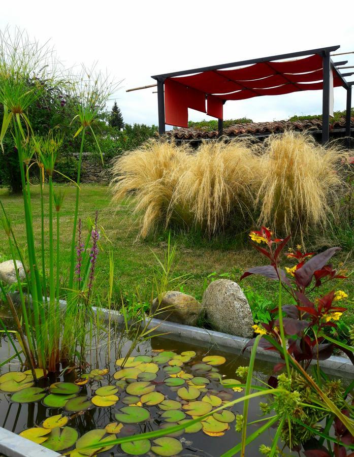 Logis Hotel Restaurant La Barguillere Saint-Pierre-de-Rivière Екстериор снимка